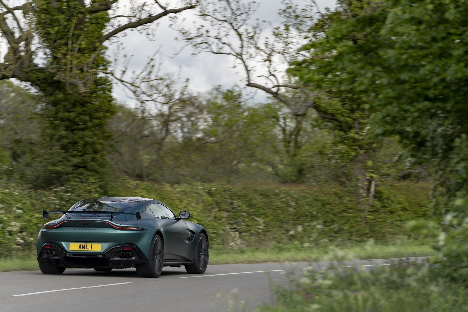 Download 2021 Aston Martin Vantage F1 Edition - Rear HD Wallpaper 1920x1280 #69