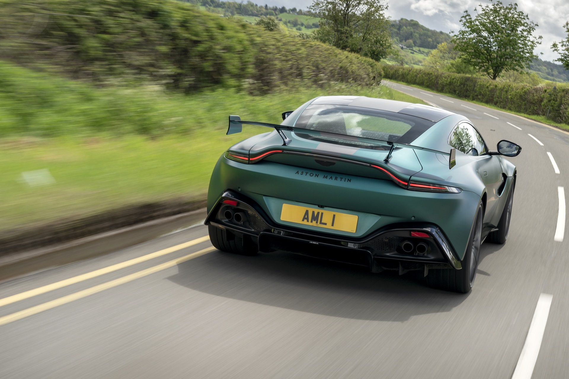 Download 2021 Aston Martin Vantage F1 Edition - Rear HD Wallpaper 1920x1280 #35