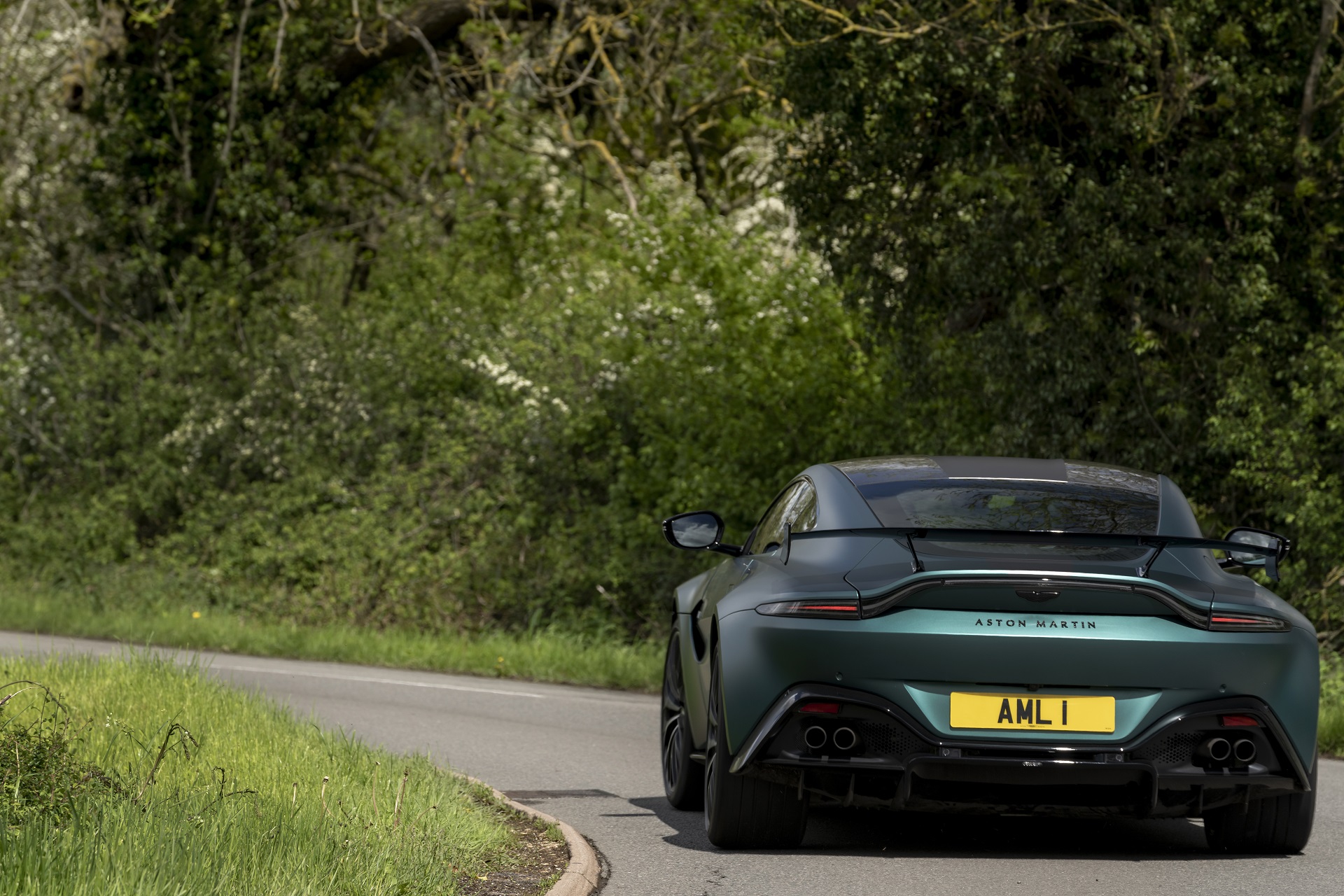 Download 2021 Aston Martin Vantage F1 Edition - Rear HD Wallpaper 1920x1280 #70
