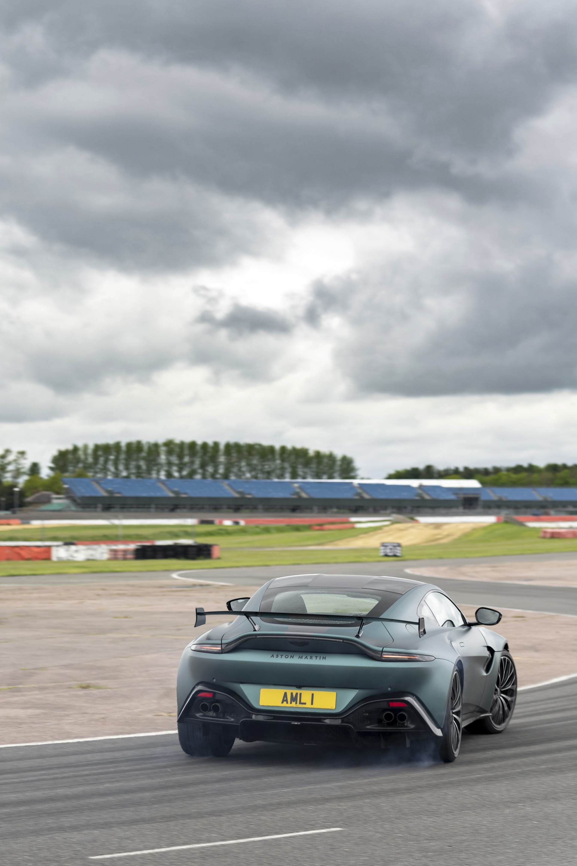 Download 2021 Aston Martin Vantage F1 Edition - Rear HD Phone Wallpaper 1920x2880 #96