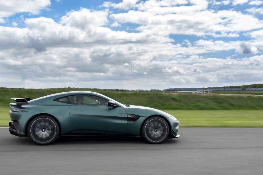 2021 Aston Martin Vantage F1 Edition - Side Wallpaper 850x567 #20