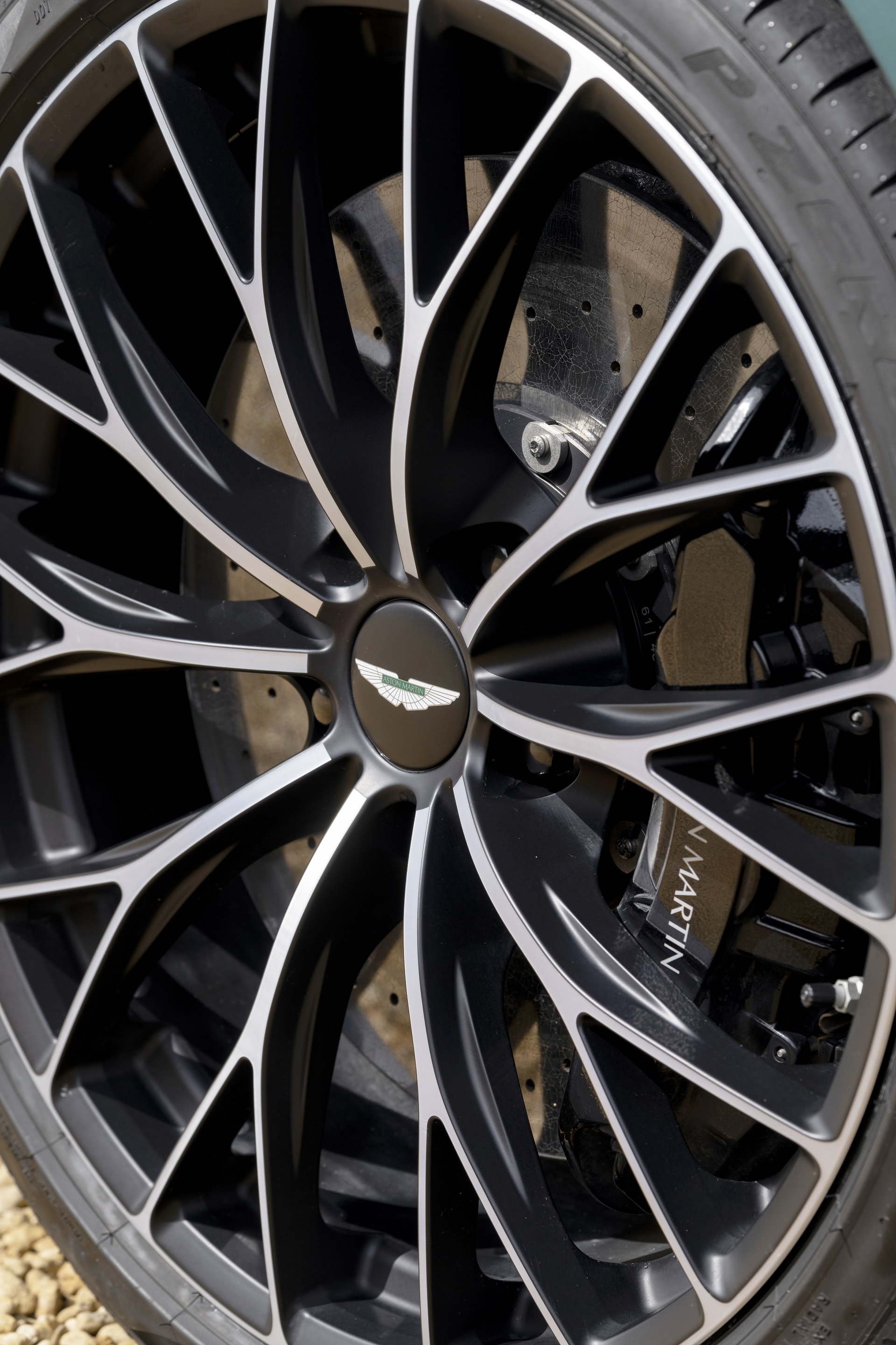 Download 2021 Aston Martin Vantage F1 Edition - Wheel HD Phone Wallpaper 1920x2880 #110