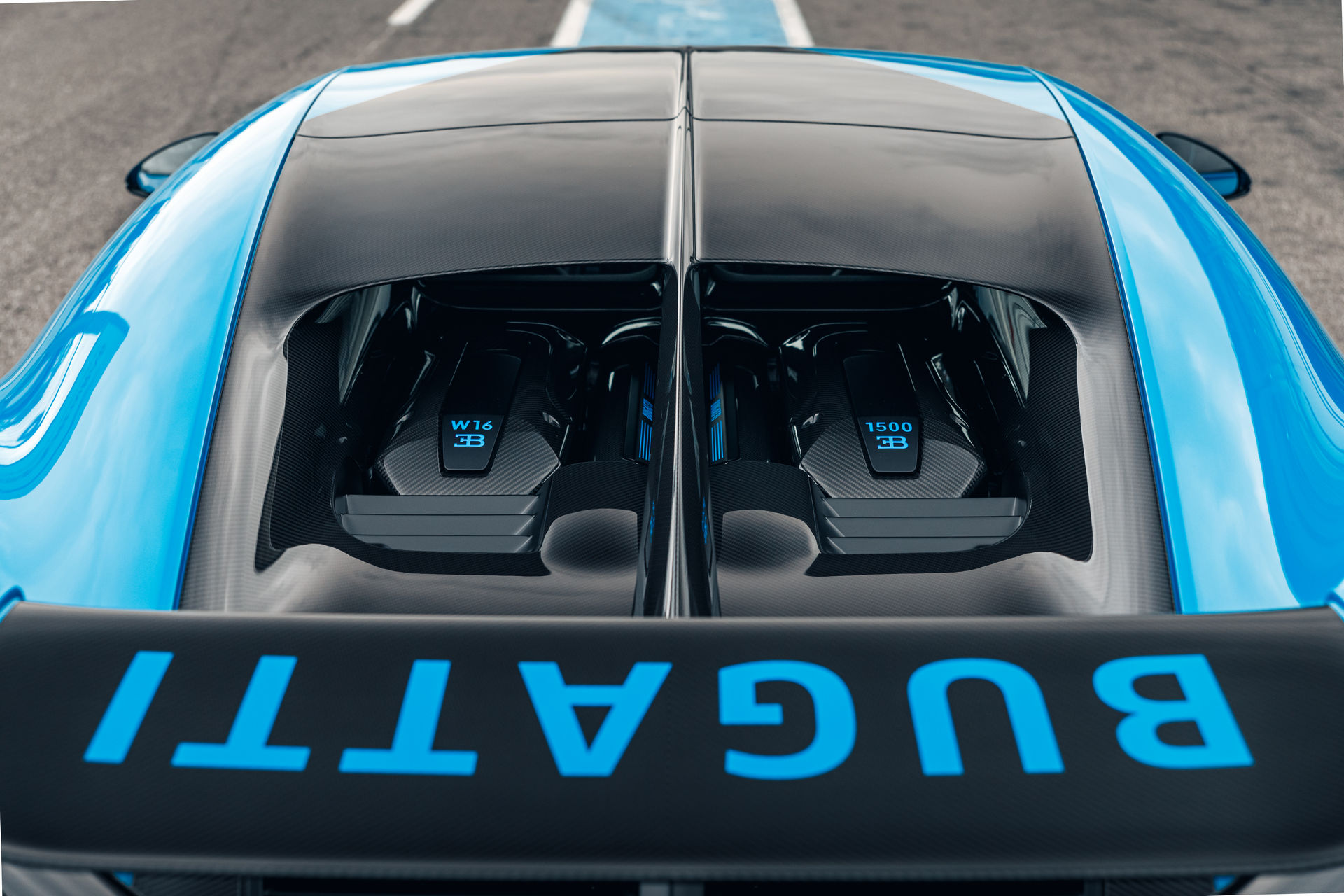 Download 2021 Bugatti Chiron Pur Sport - Engine HD Wallpaper 1920x1280 #63