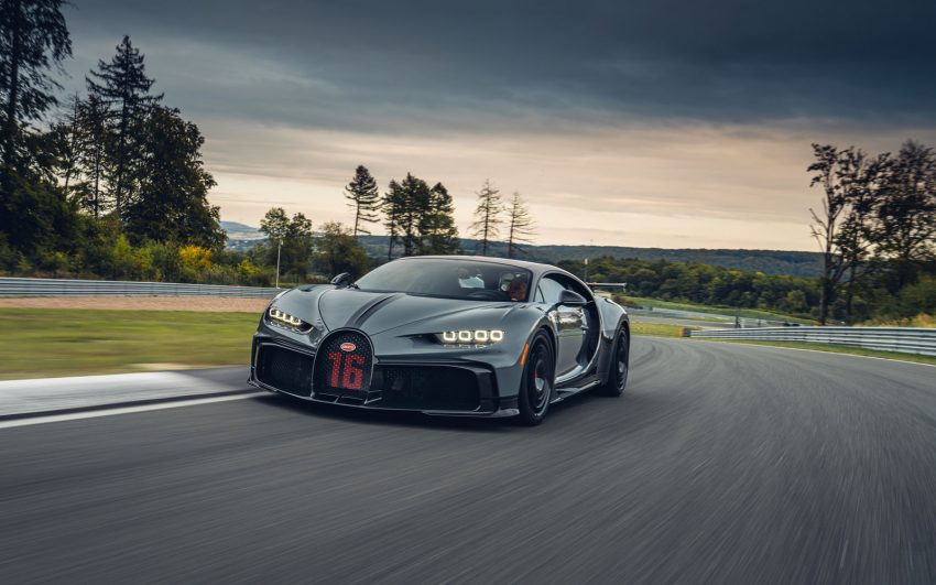 2021 Bugatti Chiron Pur Sport - Front Three-Quarter Wallpaper 850x531 #20