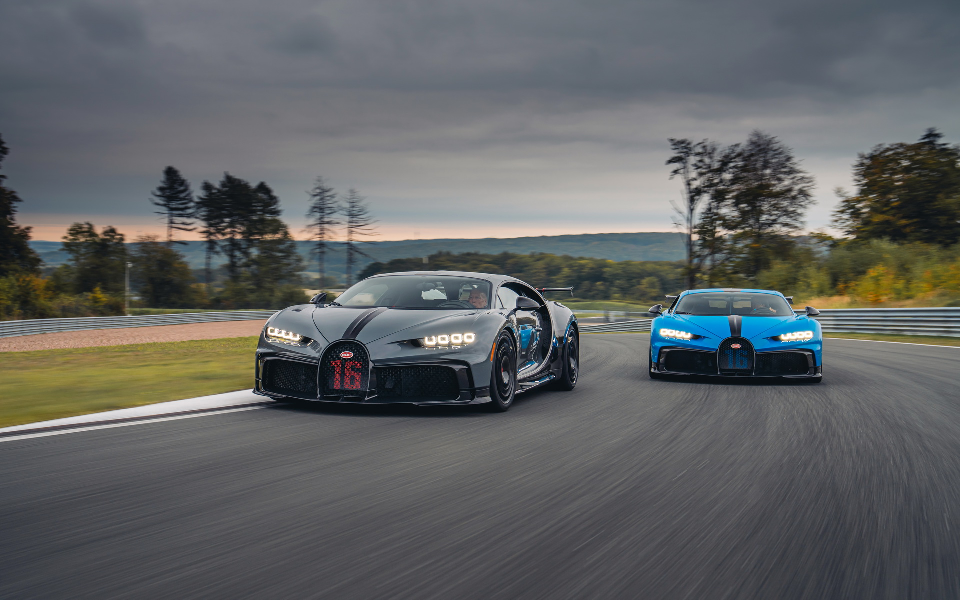 Download 2021 Bugatti Chiron Pur Sport - Front Three-Quarter HD Wallpaper 1920x1200 #3