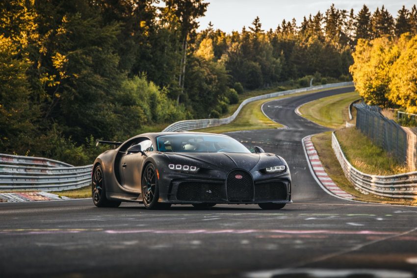 2021 Bugatti Chiron Pur Sport - Front Three-Quarter Wallpaper 850x567 #99