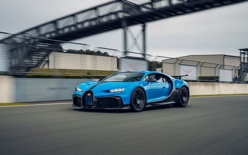 2021 Bugatti Chiron Pur Sport - Front Three-Quarter Wallpaper 850x531 #53