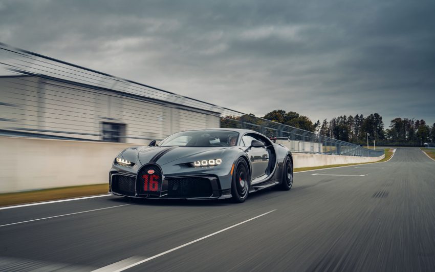 2021 Bugatti Chiron Pur Sport - Front Three-Quarter Wallpaper 850x531 #21