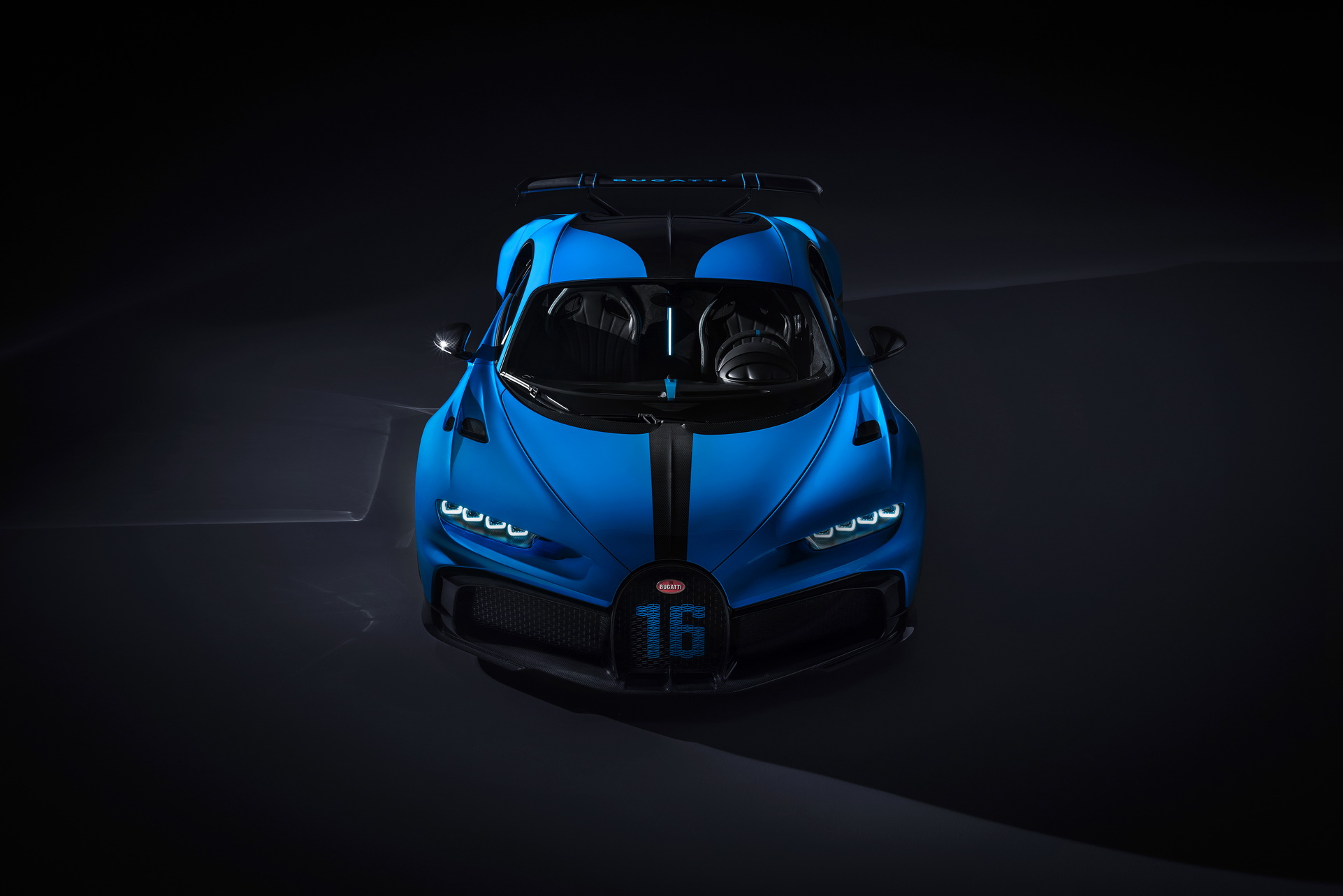 Download 2021 Bugatti Chiron Pur Sport - Front HD Wallpaper 1922x1282 #135