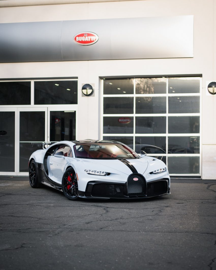 2021 Bugatti Chiron Pur Sport - Front Phone Wallpaper 850x1063 #104