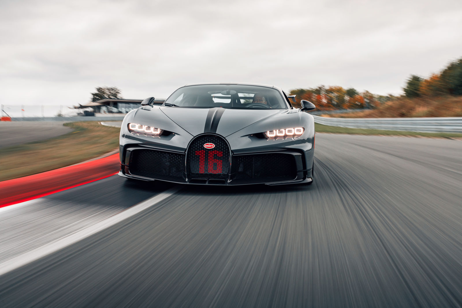 Download 2021 Bugatti Chiron Pur Sport - Front HD Wallpaper 1600x1067 #6