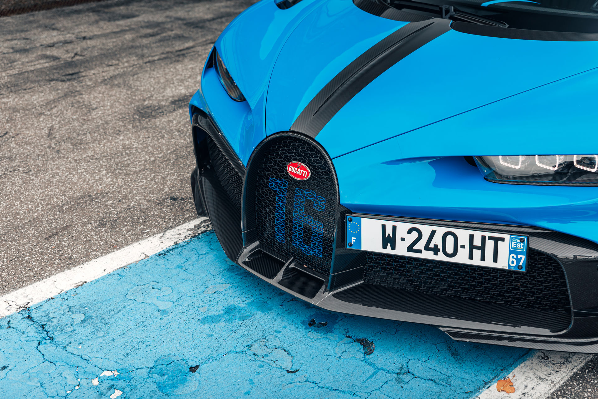 Download 2021 Bugatti Chiron Pur Sport - Grill HD Wallpaper 1920x1280 #61