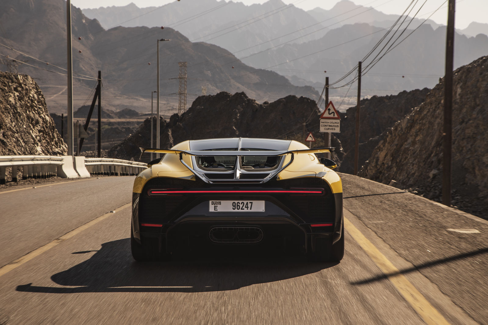 Download 2021 Bugatti Chiron Pur Sport - Rear HD Wallpaper 1600x1067 #89