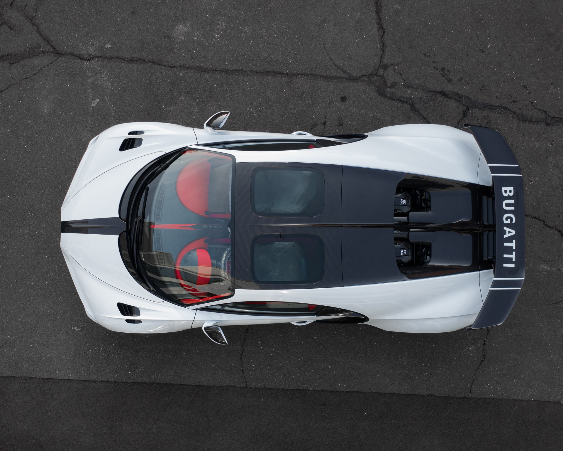 Download 2021 Bugatti Chiron Pur Sport - Top HD Wallpaper 1920x1536 #106