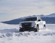 2021 GMC Canyon AT4 - Front Three-Quarter Wallpaper 190x150