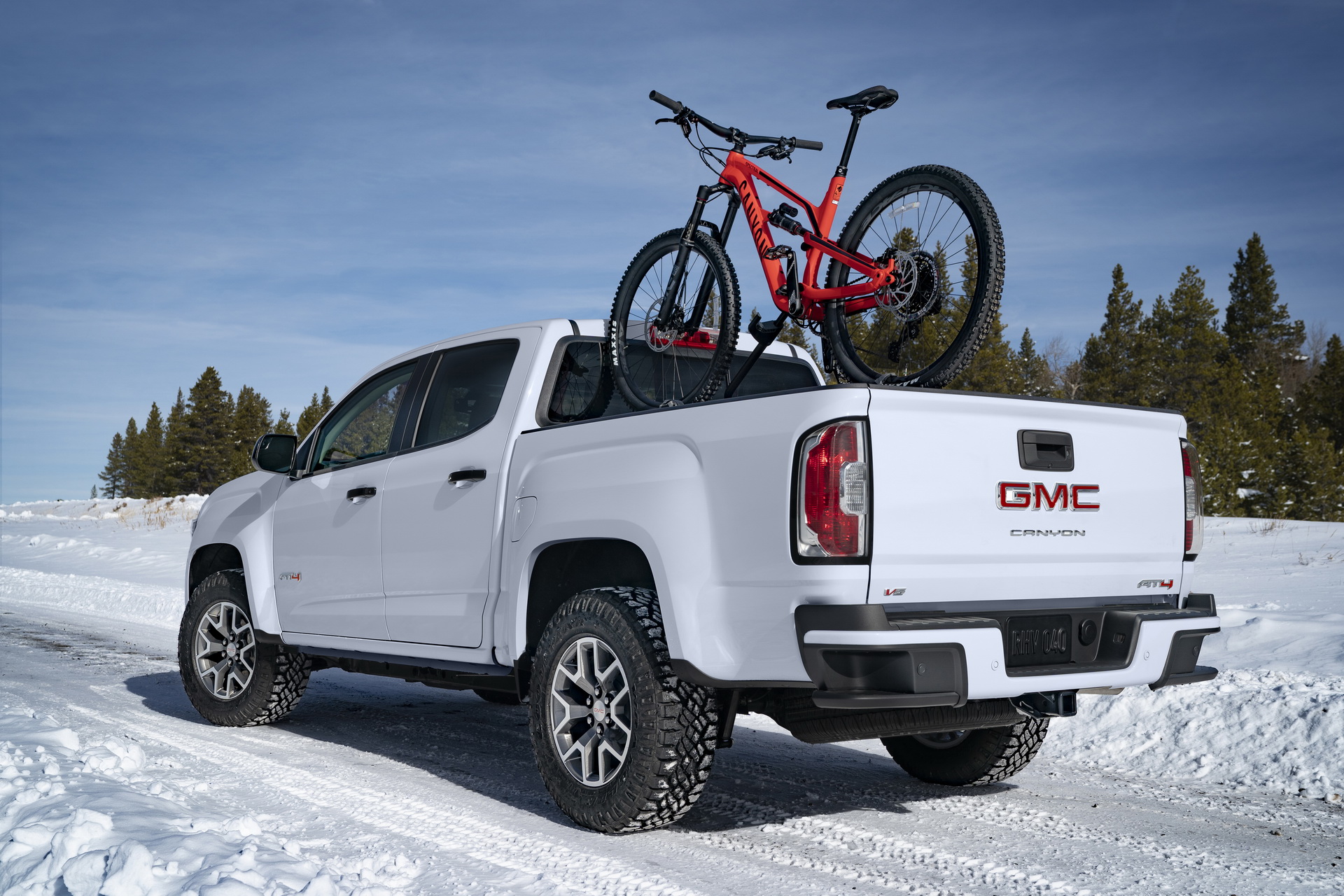 Download 2021 GMC Canyon AT4 - Rear Three-Quarter HD Wallpaper 1920x1280 #4