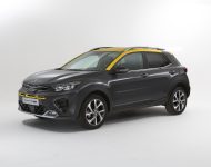 2021 Kia Stonic GT Line - Front Three-Quarter Wallpaper 190x150