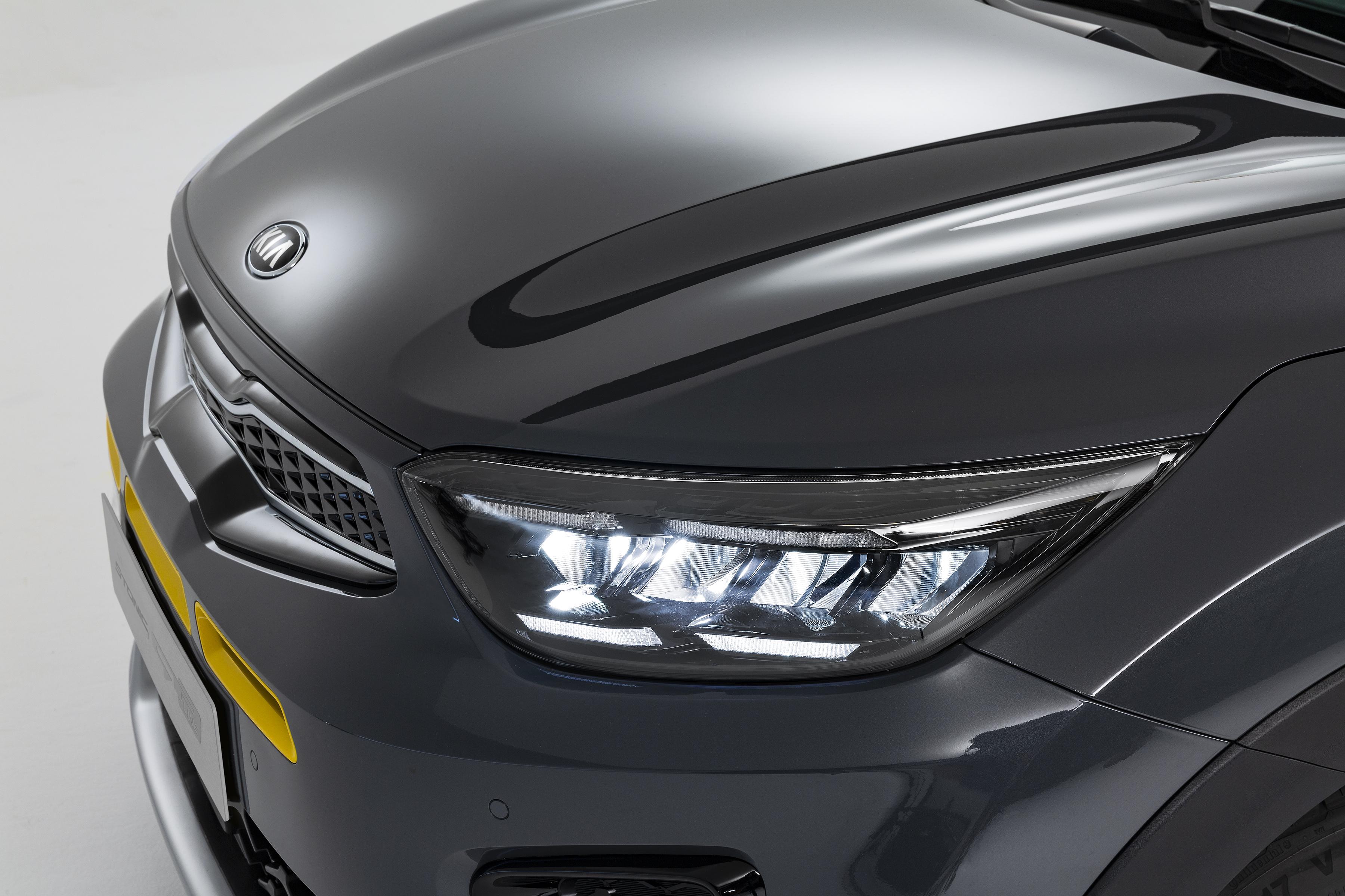 Download 2021 Kia Stonic GT Line - Headlight HD Wallpaper 3600x2400 #11