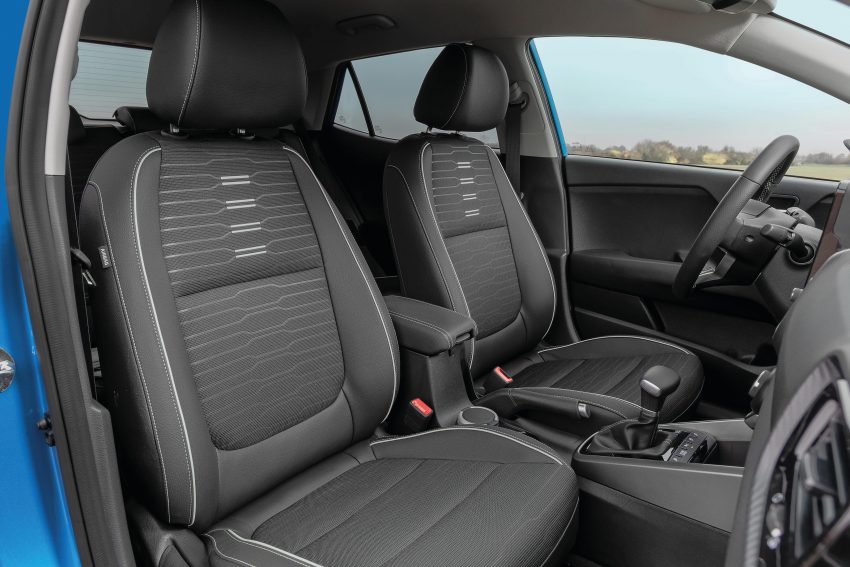 2021 Kia Stonic GT Line - Interior, Front Seats Wallpaper 850x567 #18