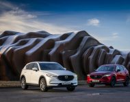 2021 Mazda CX-5 Kuro Edition - Front Three-Quarter Wallpaper 190x150