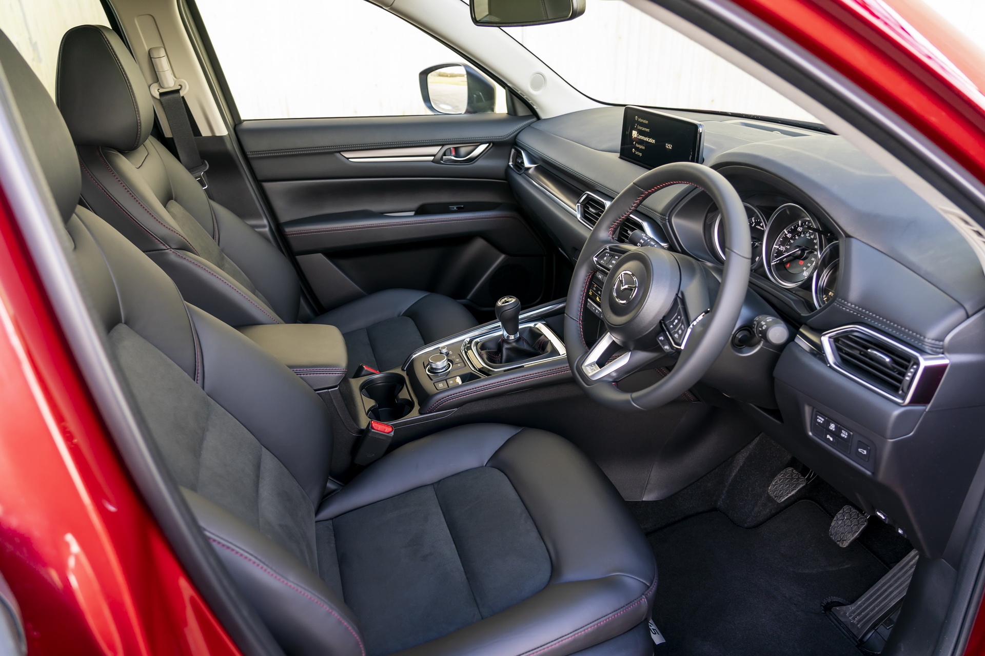 Download 2021 Mazda CX-5 Kuro Edition - Interior HD Wallpaper 1920x1280 #76