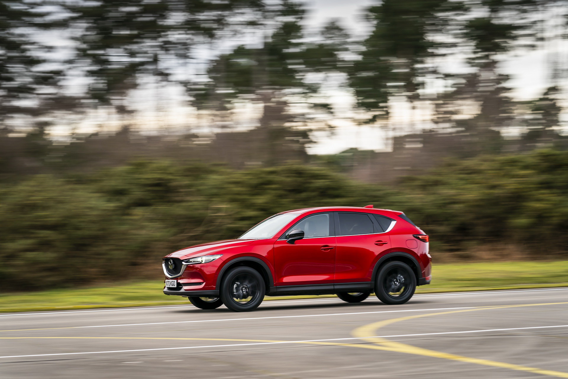Download 2021 Mazda CX-5 Kuro Edition - Side HD Wallpaper 1920x1280 #20