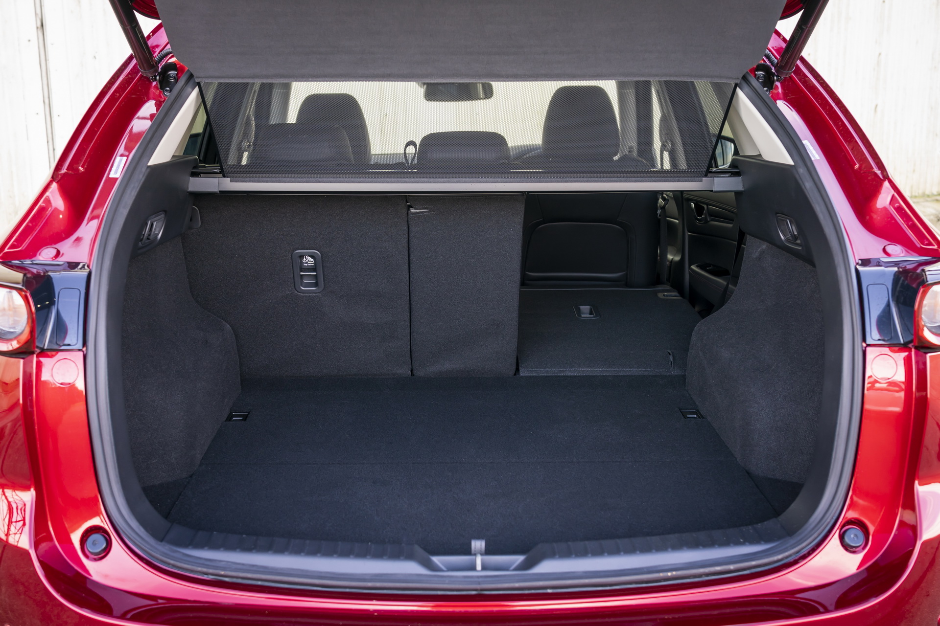 Download 2021 Mazda CX-5 Kuro Edition - Trunk HD Wallpaper 1920x1280 #85
