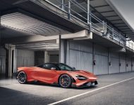 2021 McLaren 765LT - Front Three-Quarter Wallpaper 190x150