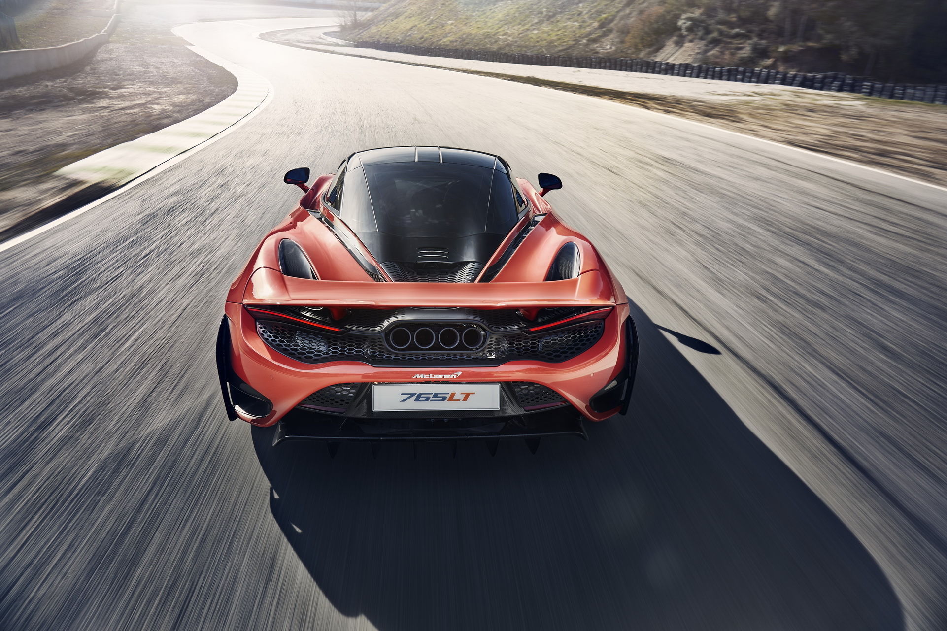 Download 2021 McLaren 765LT - Rear HD Wallpaper 1922x1281 #7