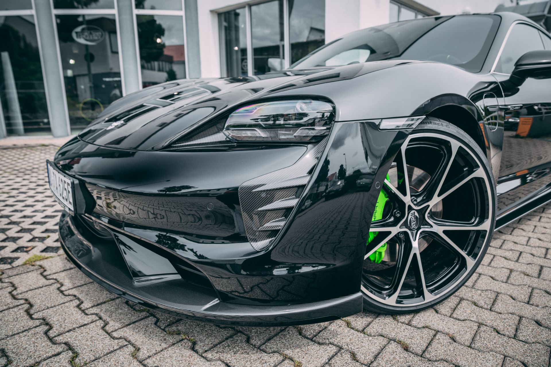 Download 2021 Porsche Taycan with TechArt aerokit - Front Bumper HD Wallpaper 1920x1280 #3