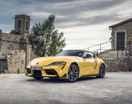 2021 Toyota GR Supra 2.0L Turbo - Front Three-Quarter Wallpaper 190x150