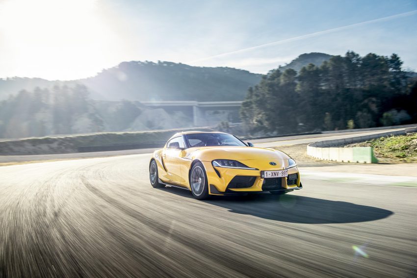 2021 Toyota GR Supra 2.0L Turbo - Front Three-Quarter Wallpaper 850x567 #14