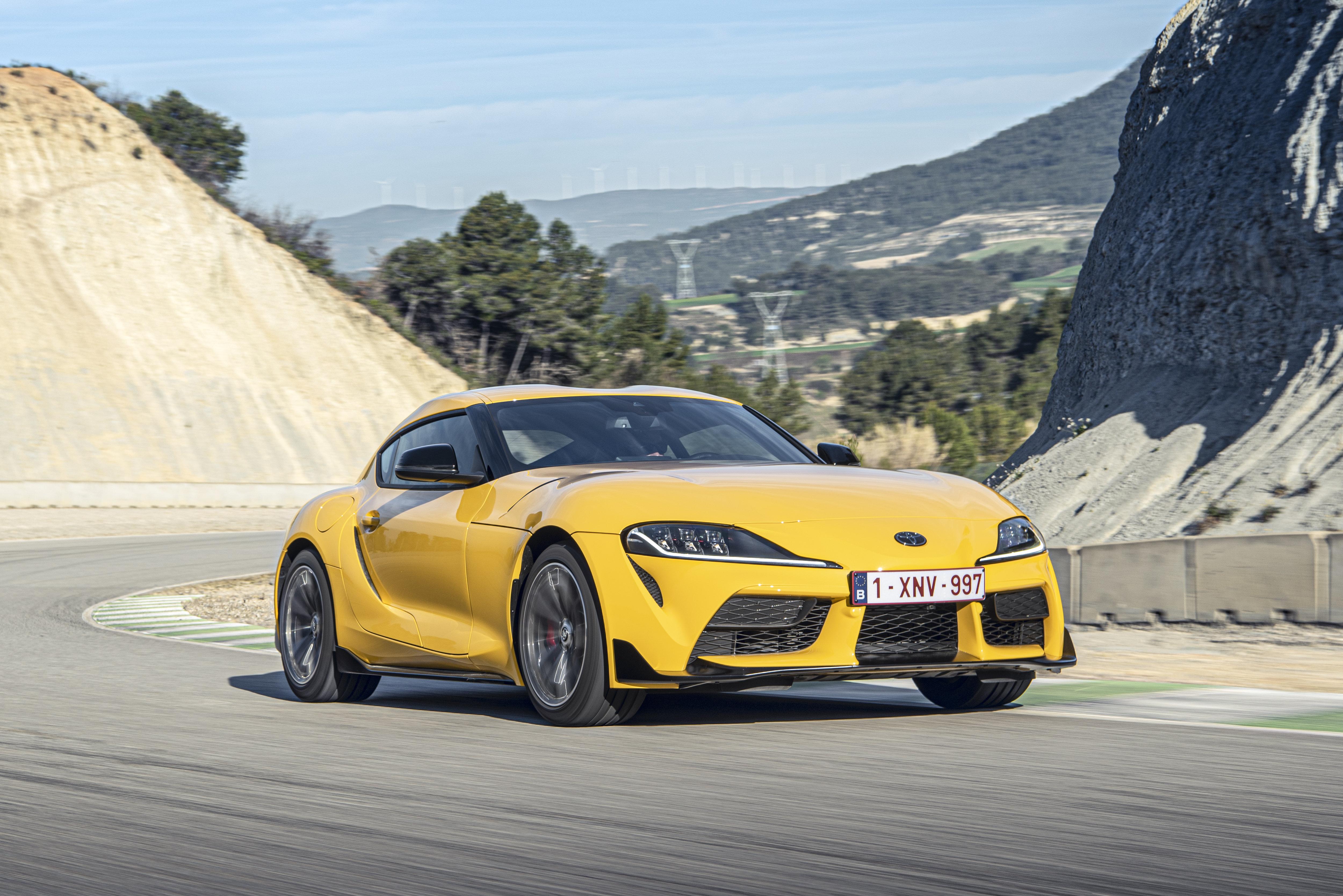 Download 2021 Toyota GR Supra 2.0L Turbo - Front HD Wallpaper 5000x3338 #31