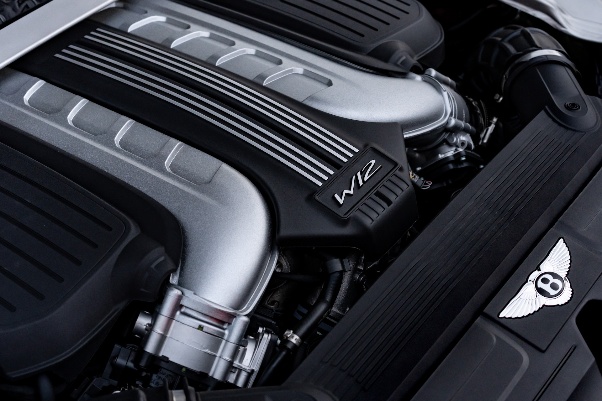 Download 2022 Bentley Continental GT Speed - Engine HD Wallpaper 1920x1280 #145