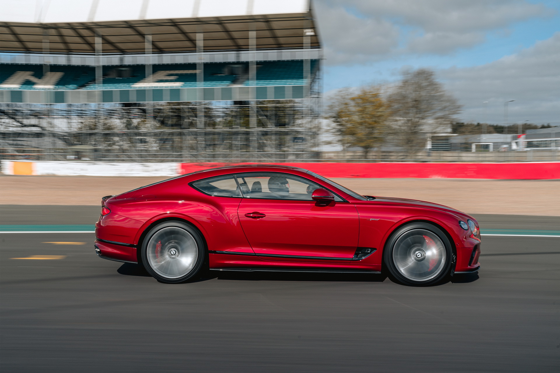 Download 2022 Bentley Continental GT Speed - Side HD Wallpaper 1920x1280 #5