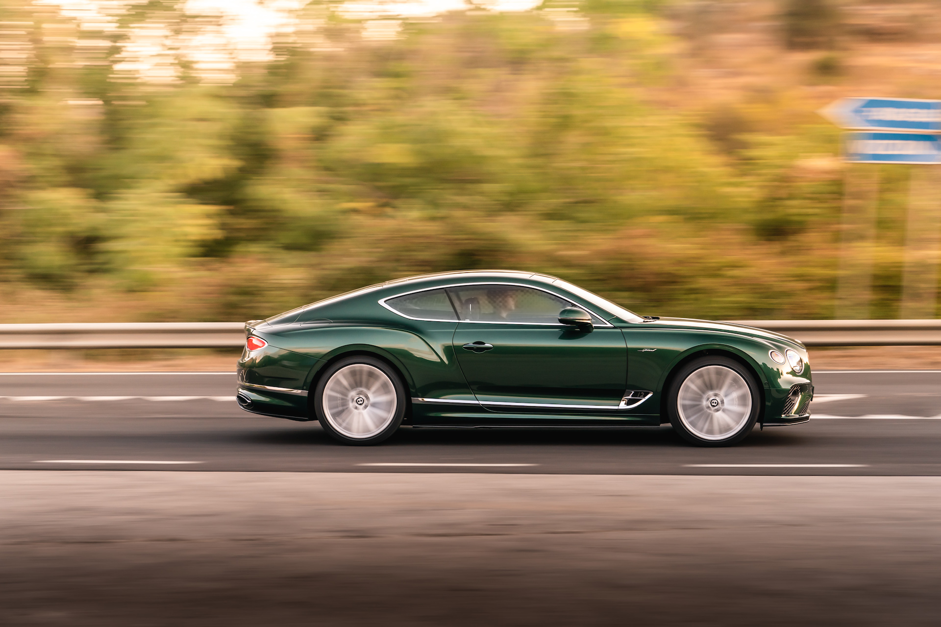 Download 2022 Bentley Continental GT Speed - Side HD Wallpaper 1920x1280 #133