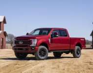 2022 Ford Super Duty - Front Three-Quarter Wallpaper 190x150