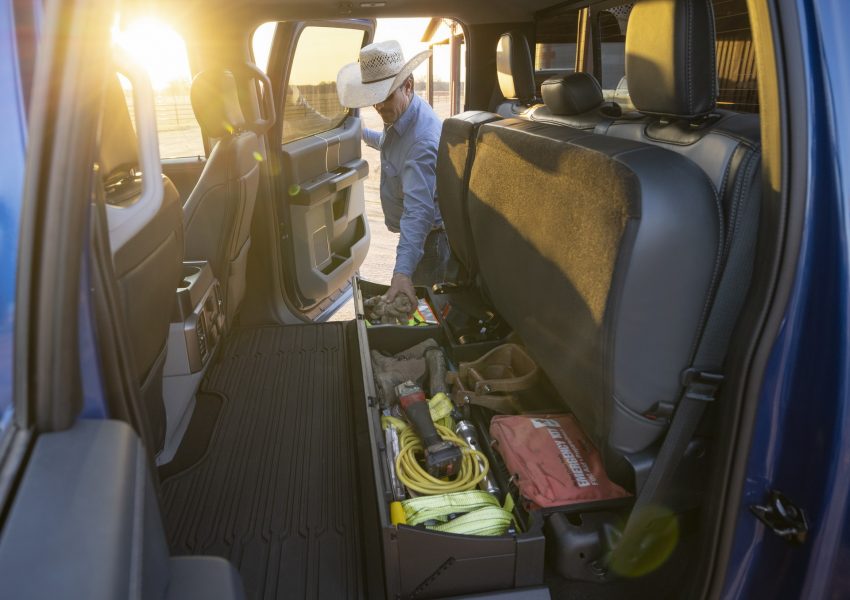 2022 Ford Super Duty - Interior, Rear Seats Wallpaper 850x600 #28