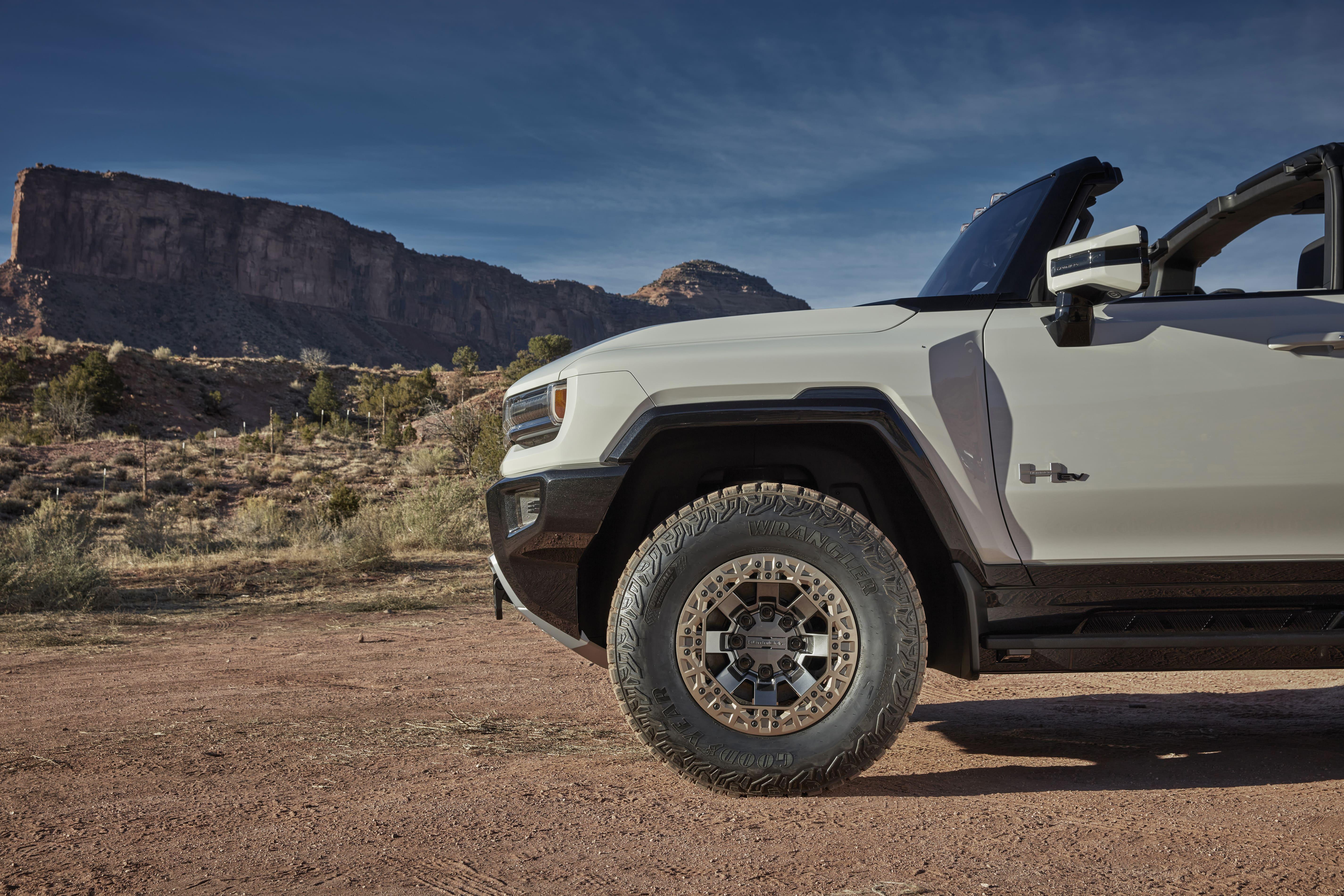 Download 2022 GMC Hummer EV Edition 1 - Detail HD Wallpaper 5700x3800 #8