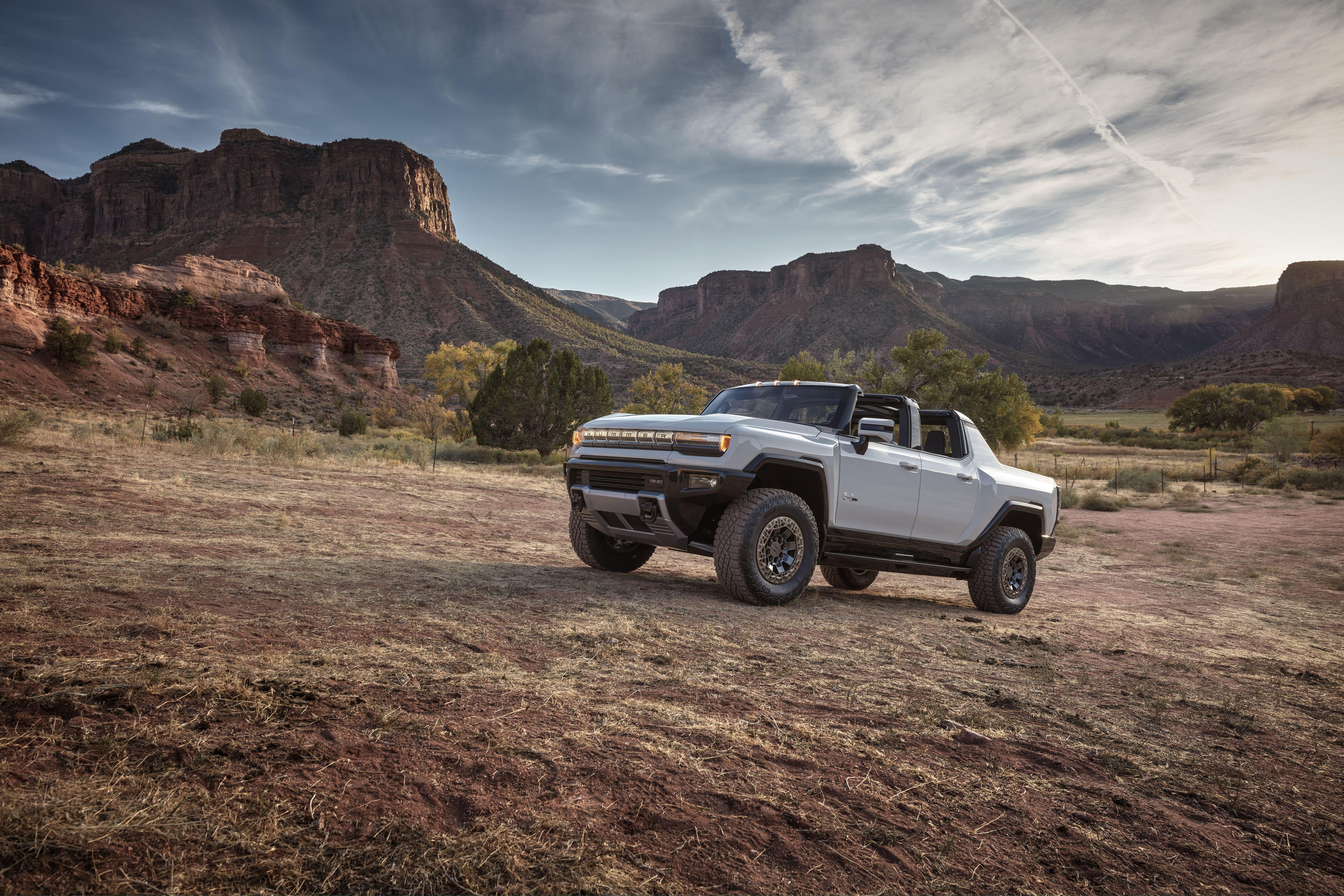 Download 2022 GMC Hummer EV Edition 1 - Front Three-Quarter HD Wallpaper 5700x3800 #2