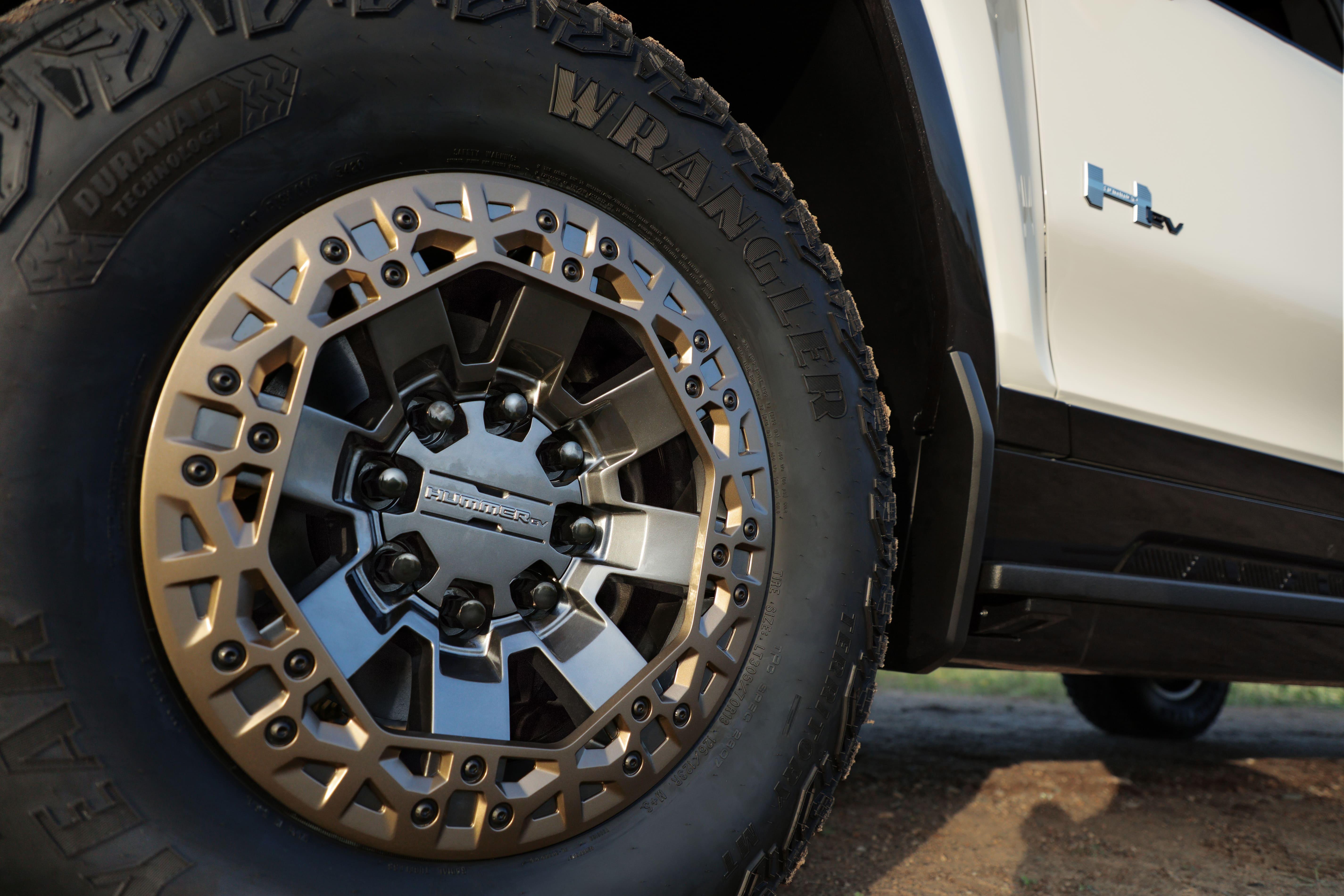 Download 2022 GMC Hummer EV Edition 1 - Wheel HD Wallpaper 5700x3800 #9