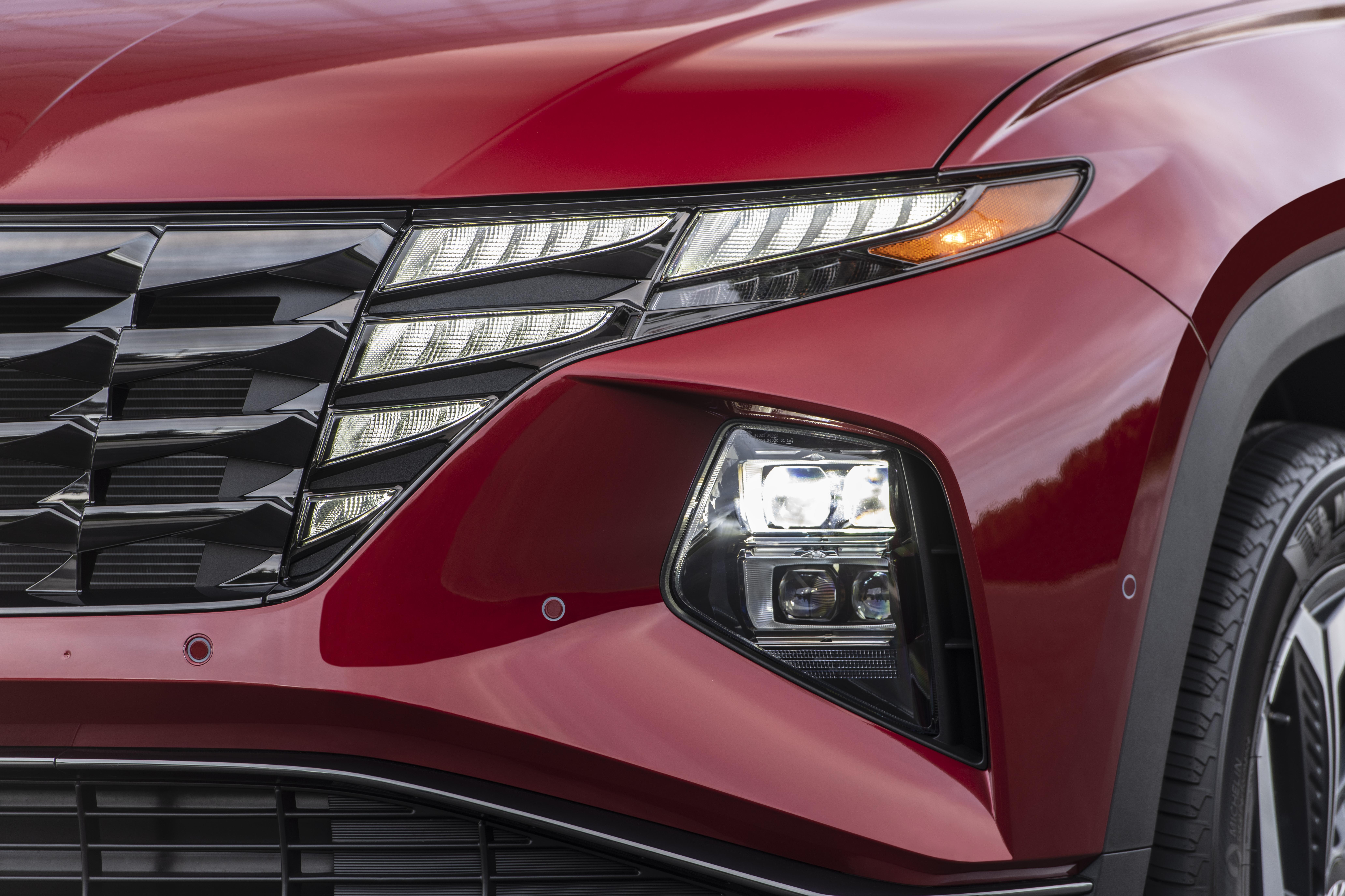 Download 2022 Hyundai Tucson - Headlight HD Wallpaper 8256x5504 #33