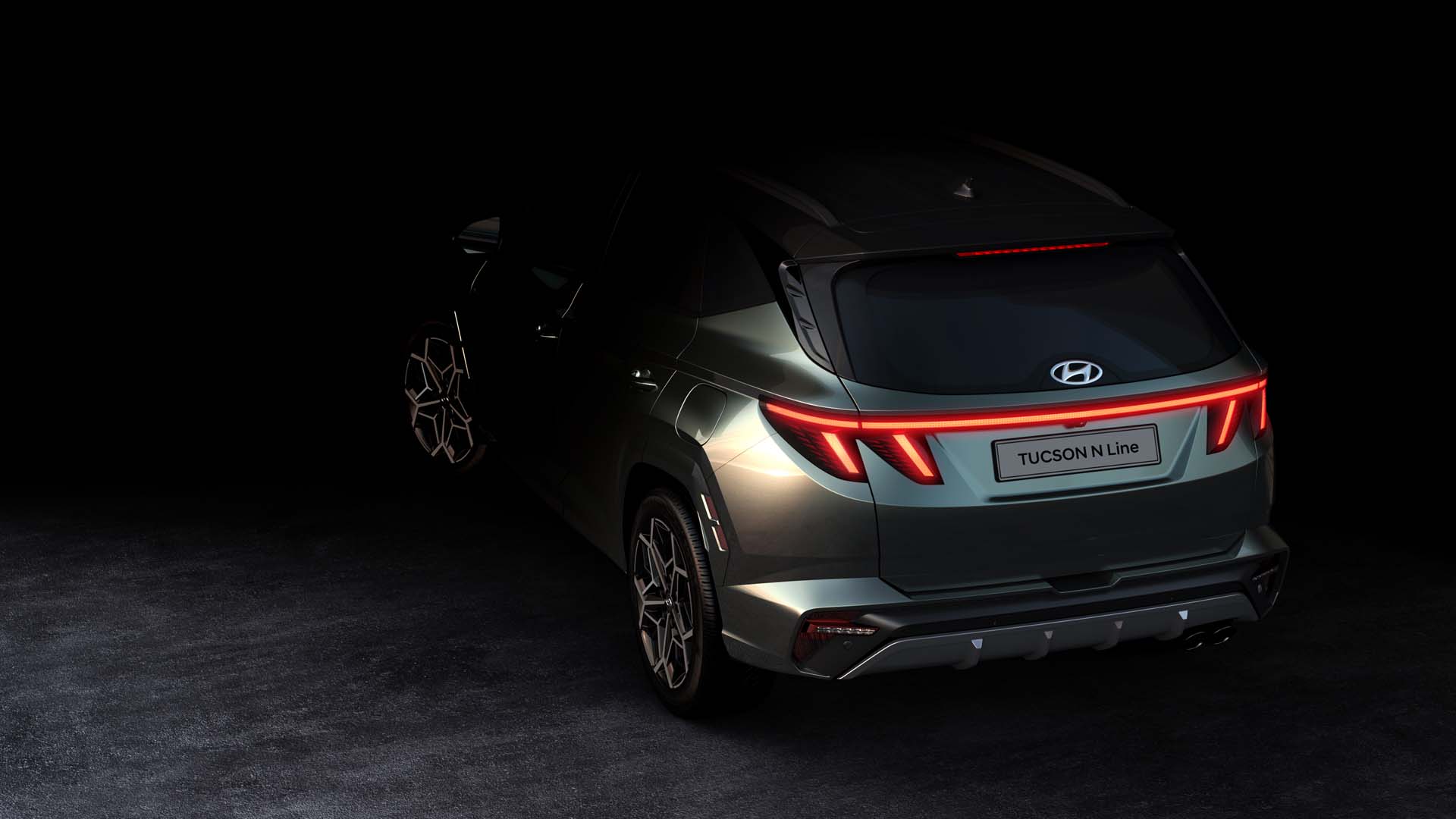 Download 2022 Hyundai Tucson - Rear Three-Quarter HD Wallpaper 1920x1080 #68