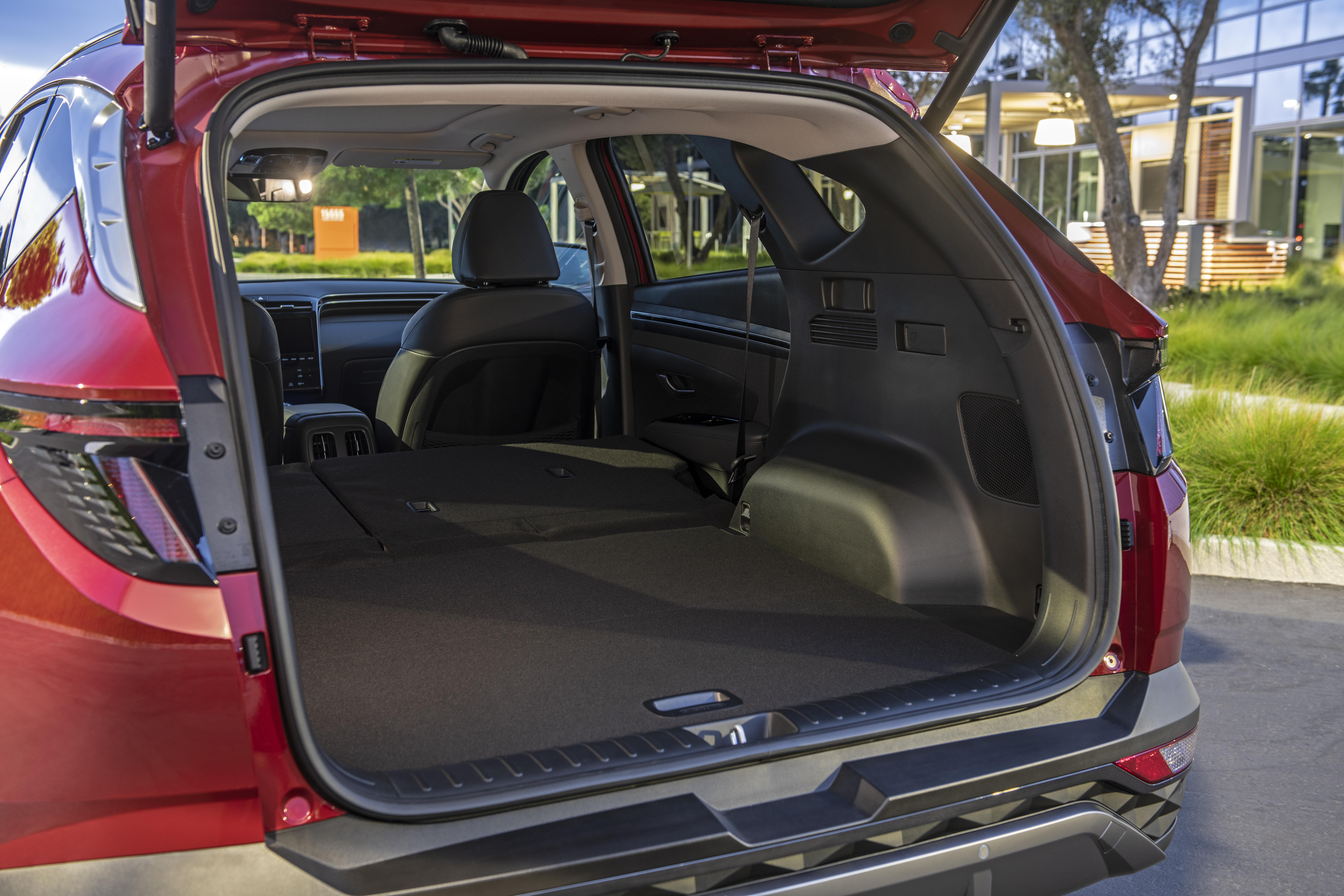 Download 2022 Hyundai Tucson - Trunk HD Wallpaper 8256x5504 #58