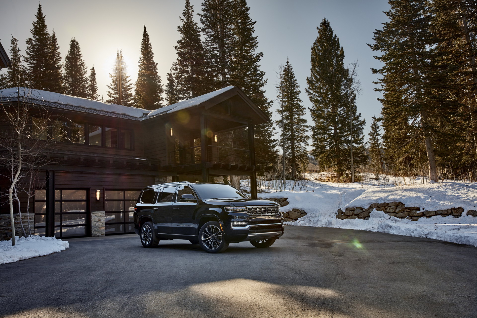 Download 2022 Jeep Grand Wagoneer - Front Three-Quarter HD Wallpaper 1920x1280 #33