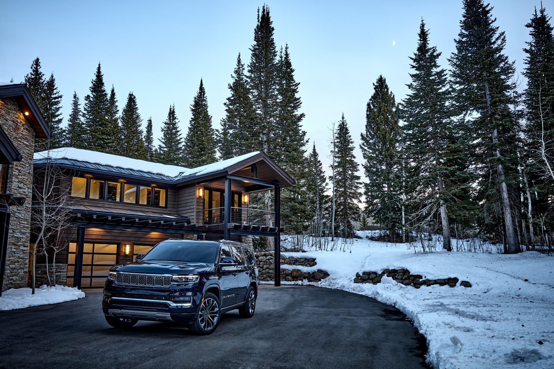 Download 2022 Jeep Grand Wagoneer - Front HD Wallpaper 1920x1280 #31