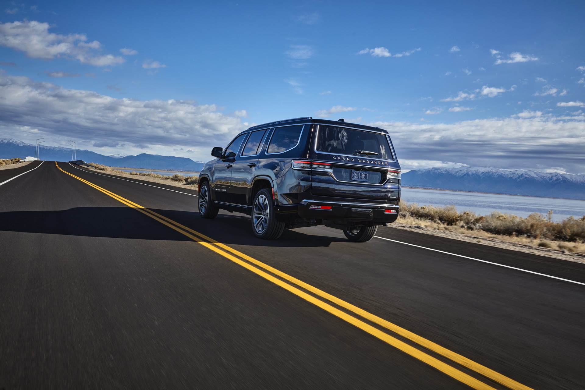 Download 2022 Jeep Grand Wagoneer - Rear Three-Quarter HD Wallpaper 1920x1280 #7