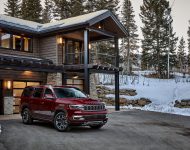 2022 Jeep Wagoneer - Front Three-Quarter Wallpaper 190x150