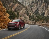 2022 Jeep Wagoneer - Front Three-Quarter Wallpaper 190x150