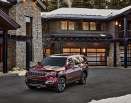 2022 Jeep Wagoneer - Front Three-Quarter Wallpaper 190x150